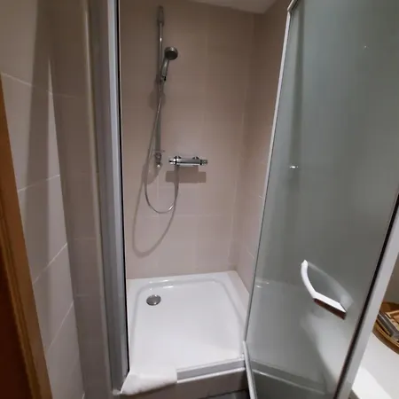 提勒尔斯旅馆